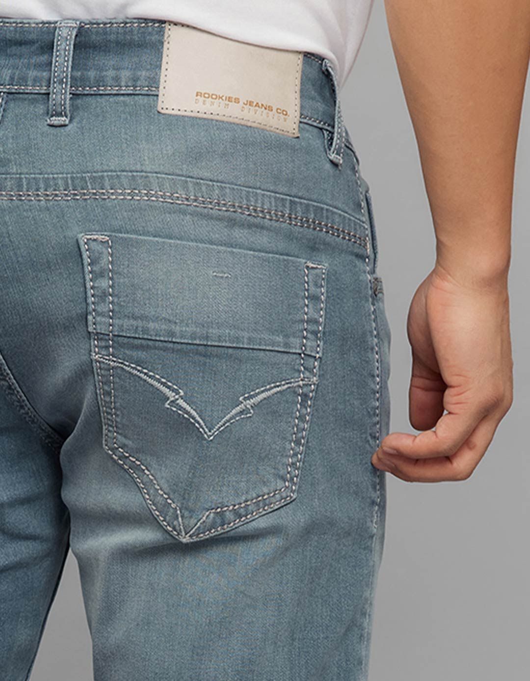 Petrol 5 Pocket Low-Rise Tapered Ankle Length Stretch Jeans