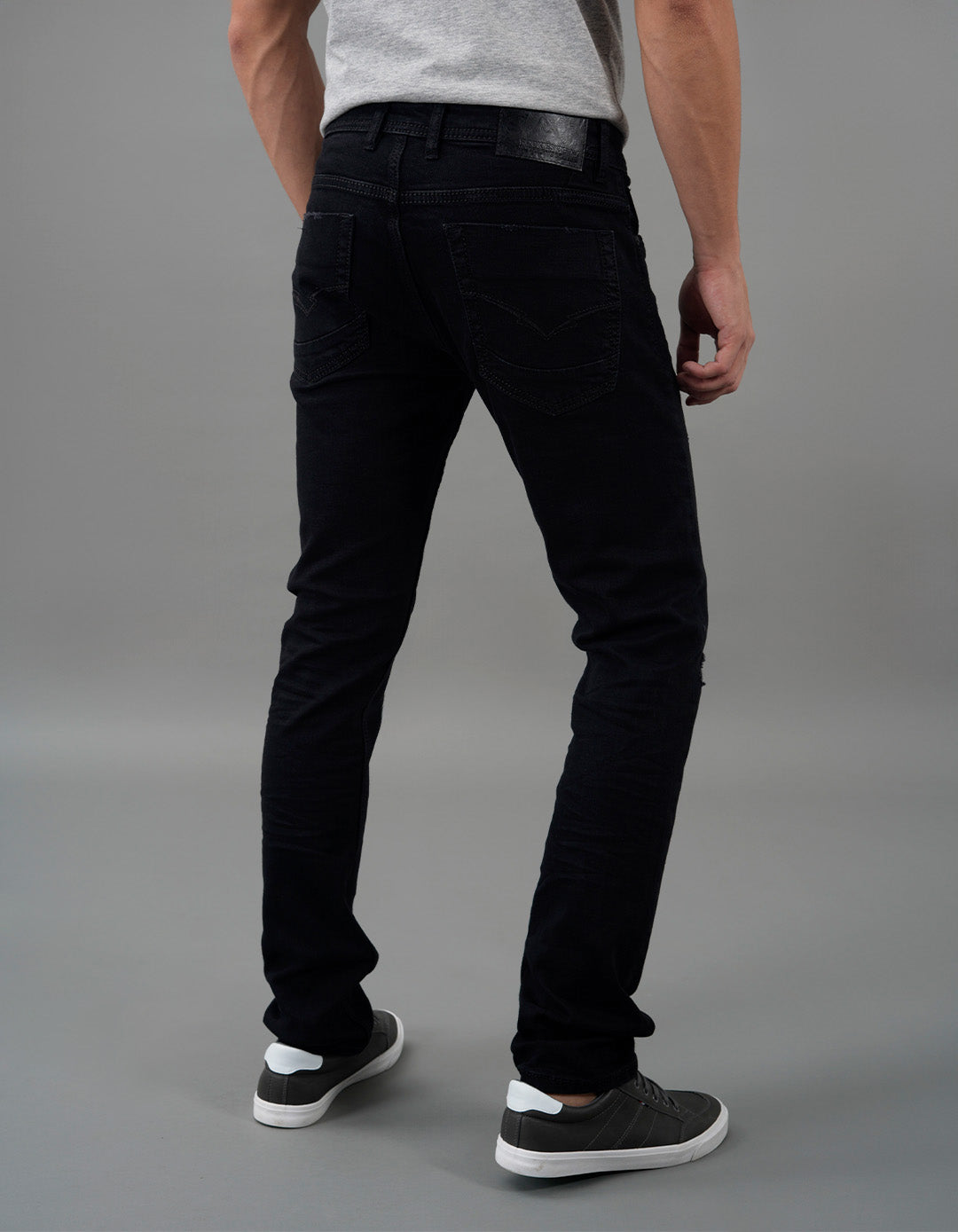 Black 5 Pocket Mid-Rise Slim Straight Fit Jeans