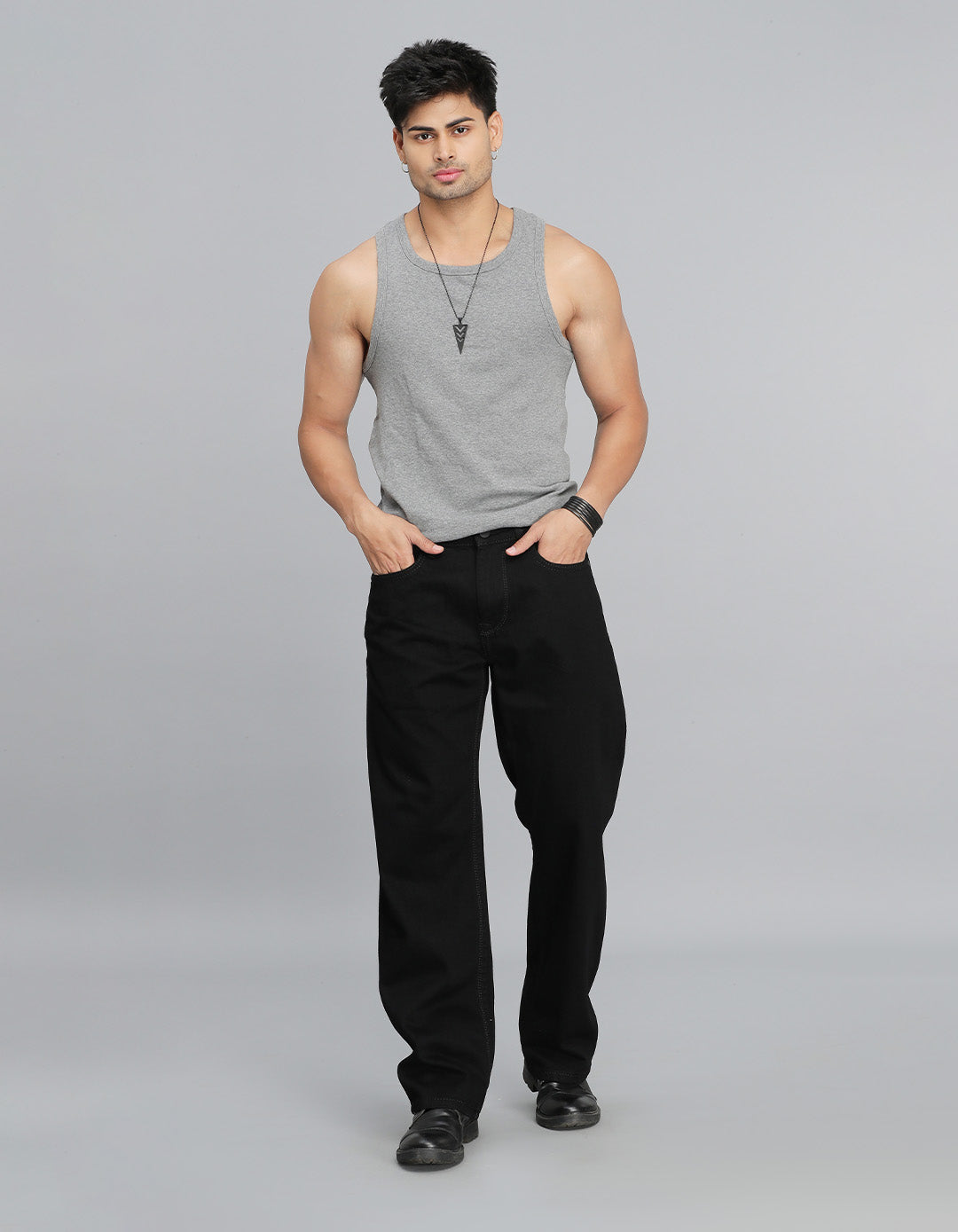 Black 5 Pocket Midrise Loose Fit Jeans