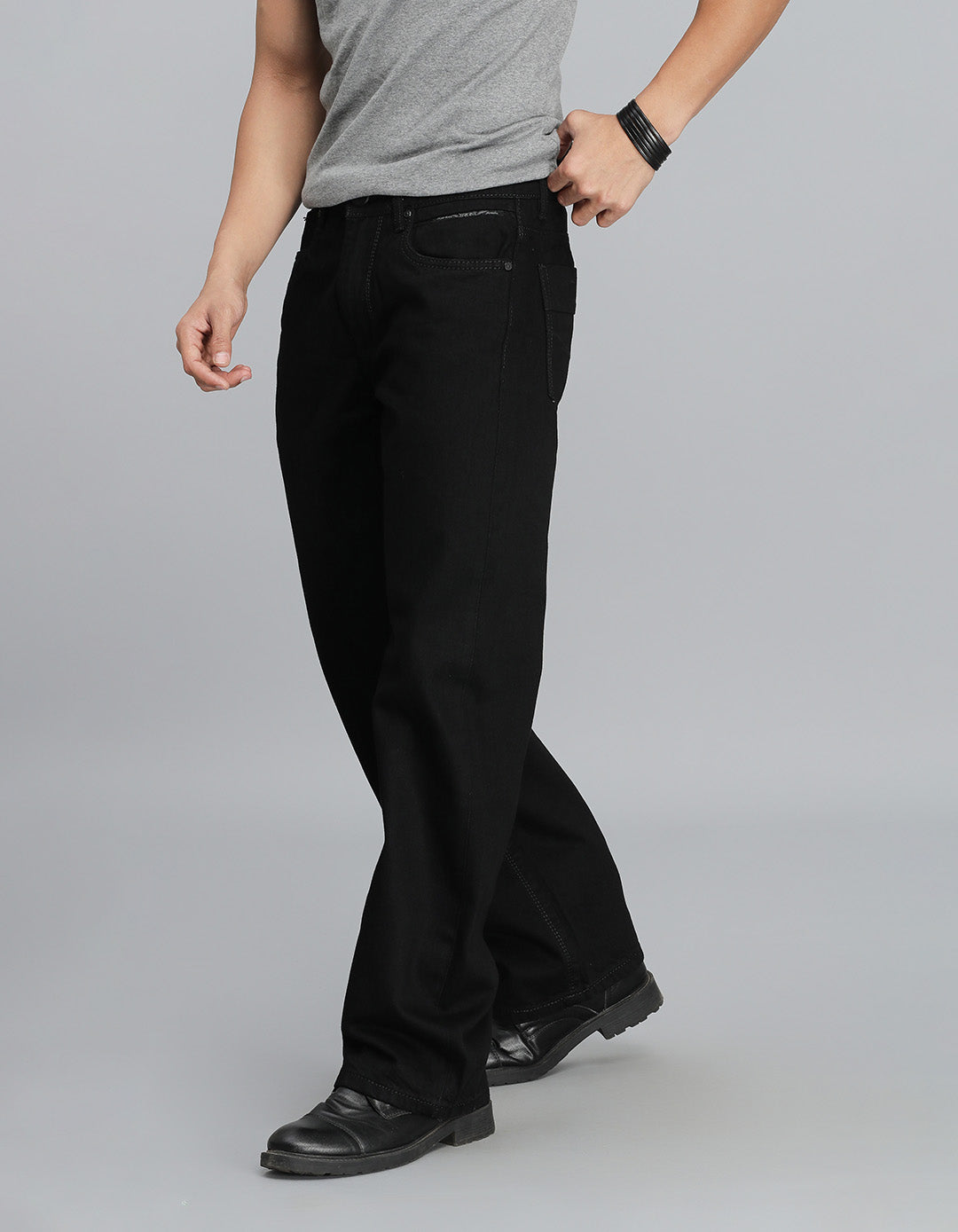 Black 5 Pocket Midrise Loose Fit Jeans