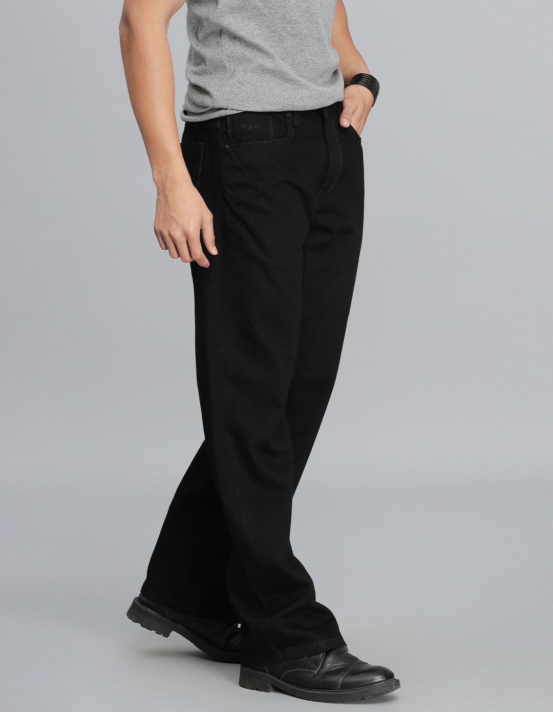 Black 5 Pocket Midrise Loose Fit Jeans