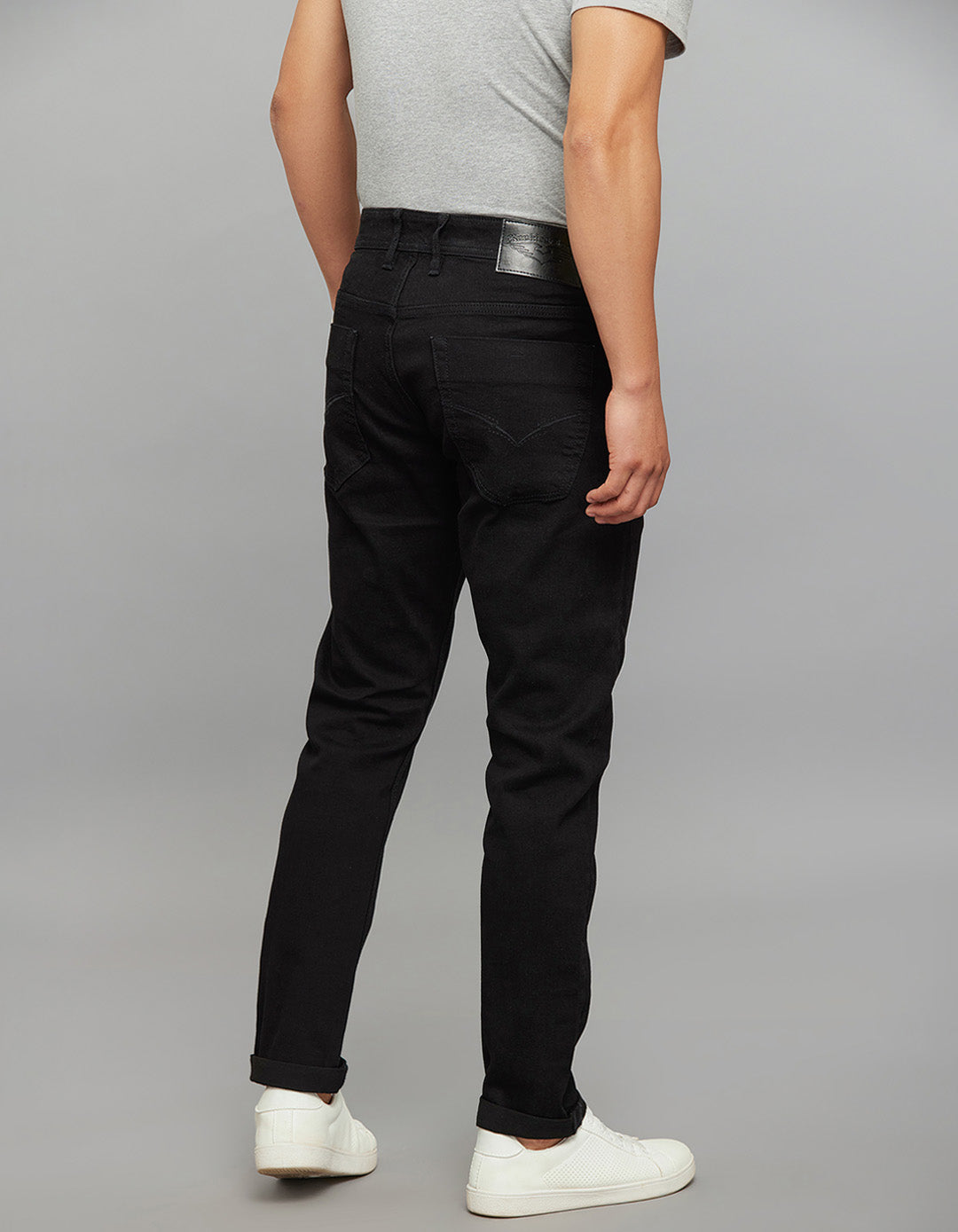 Black 5 Pocket Low-Rise Tapered Ankle Length Classic Stretch Jeans