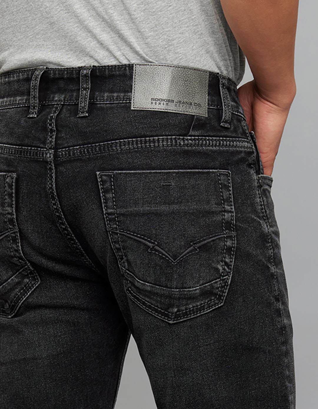 Charcoal 5 Pocket Low-Rise Tapered Ankle Length Stretch Jeans