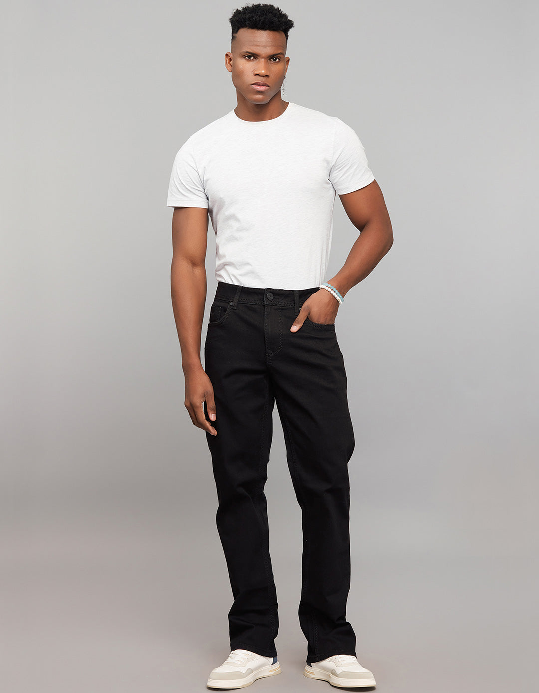 Black 5 Pocket Midrise, Comfort And Straight Fit Stretch Jeans
